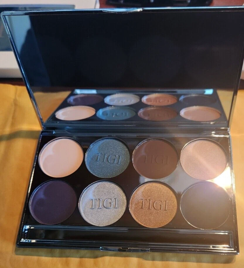 Paleta de sombras de ojos de alta densidad TIGI Cosmetics 764198 y estuche de 8 colores 0,9 oz Foto 4 de 4