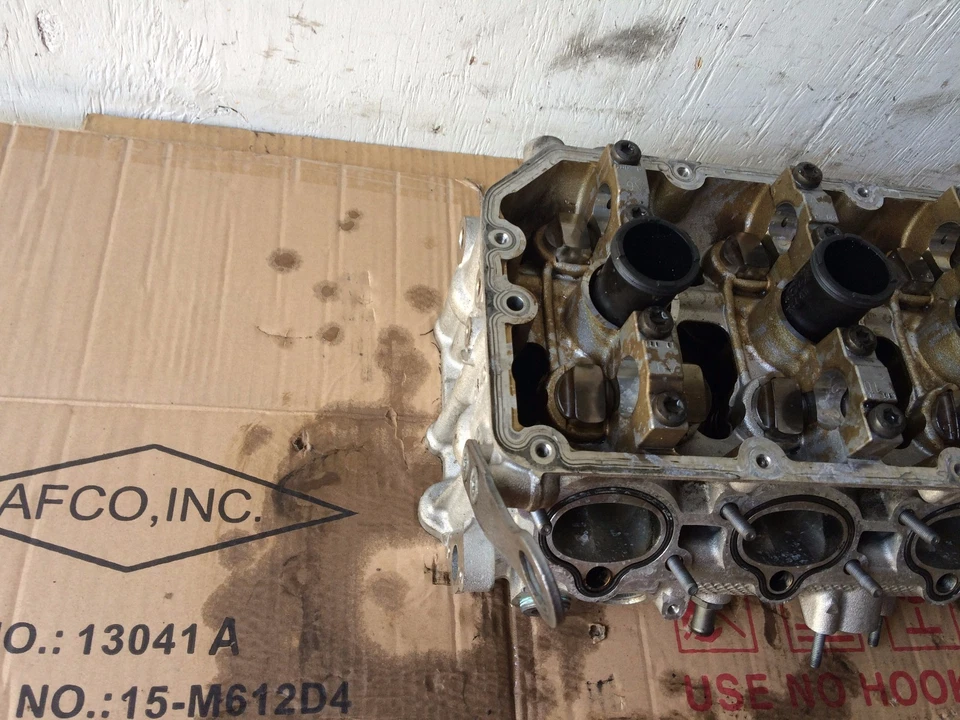 BMW OEM E60 E63 M5 M6 06-10 MOTOR V10 S85 CULATA BANCO LADO CONDUCTOR IZQUIERDO 2 Foto 2 de 4