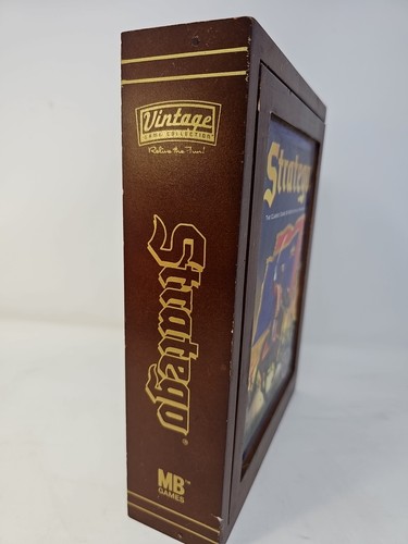 Stratego Vintage Game Collection Complete Hasbro 2009 Capture Flag Bookshelf - Picture 4 of 9