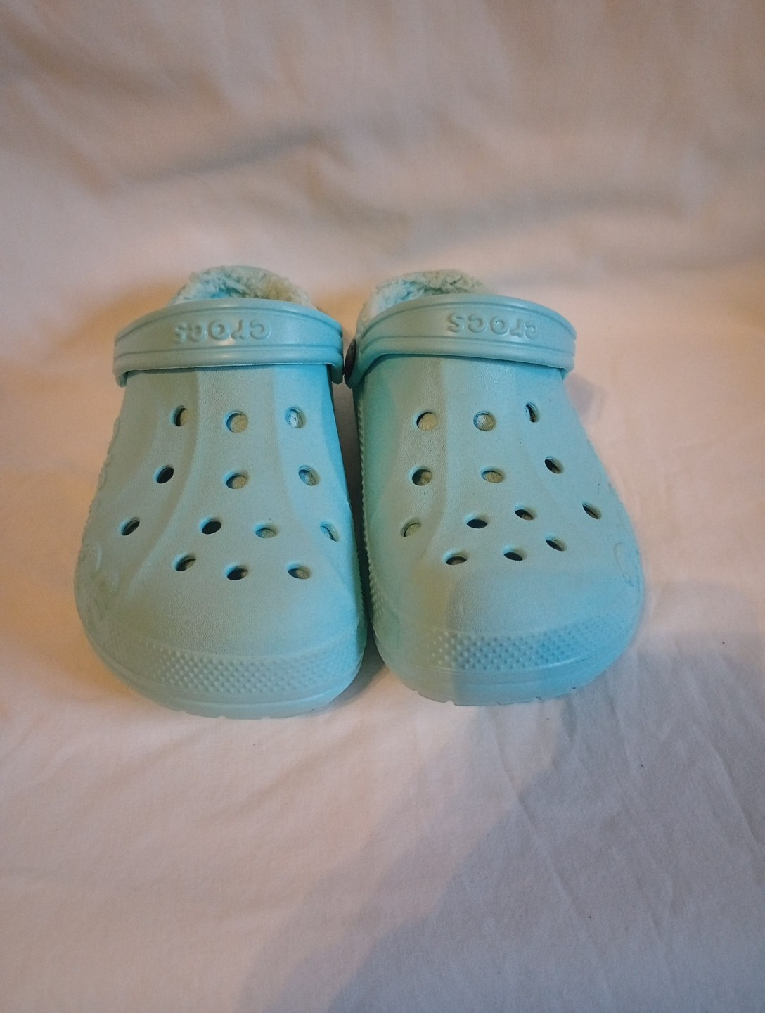 Crocs Classic Clogs Lined Faux Fur Kids Size J2 Teal Slip On Shoe 207010