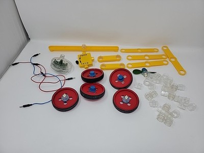 CAPSELA 1000 Motorized Science Miscellaneous Parts. See Pics