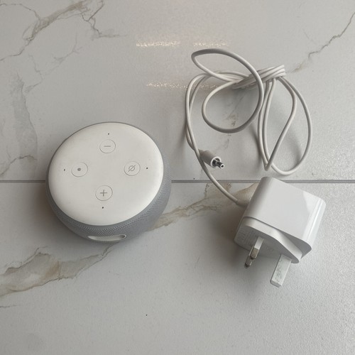 Amazon Echo Dot Alexa 3. Gen Smart Lautsprecher (D9N29T) Weiß + Netzteil