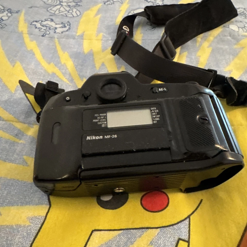 Nikon N90 F-90 35mm film SLR camera body ONLY MS-8 UNTESTED NO LENS - Image 3 of 4