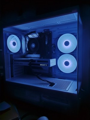 Starker Weißer Gaming PC (Ryzen 5 5600x,RTX 3060 12gb,16gb 3200mhz RAM)
