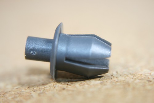 For Suzuki 10 motor cycle fairing panel trim rivet fastener clips - Picture 8 of 8