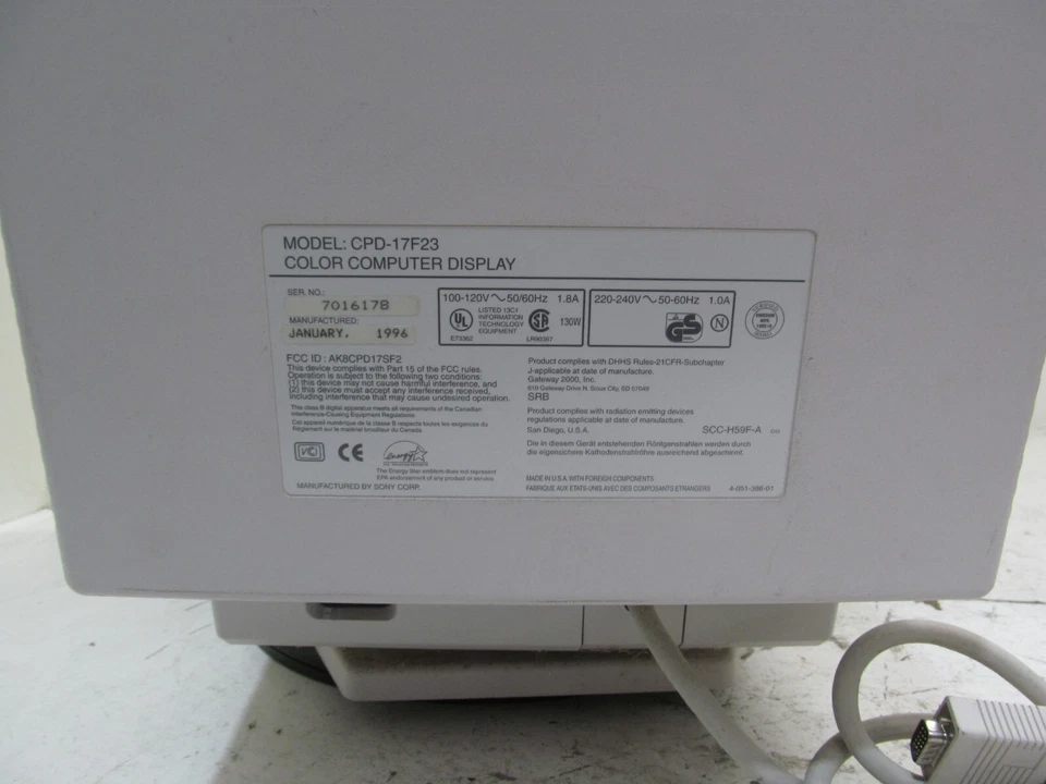 Gateway 2000 Vivatron 17 CPD-17F23 CRT Monitor VGA - Image 4 of 4