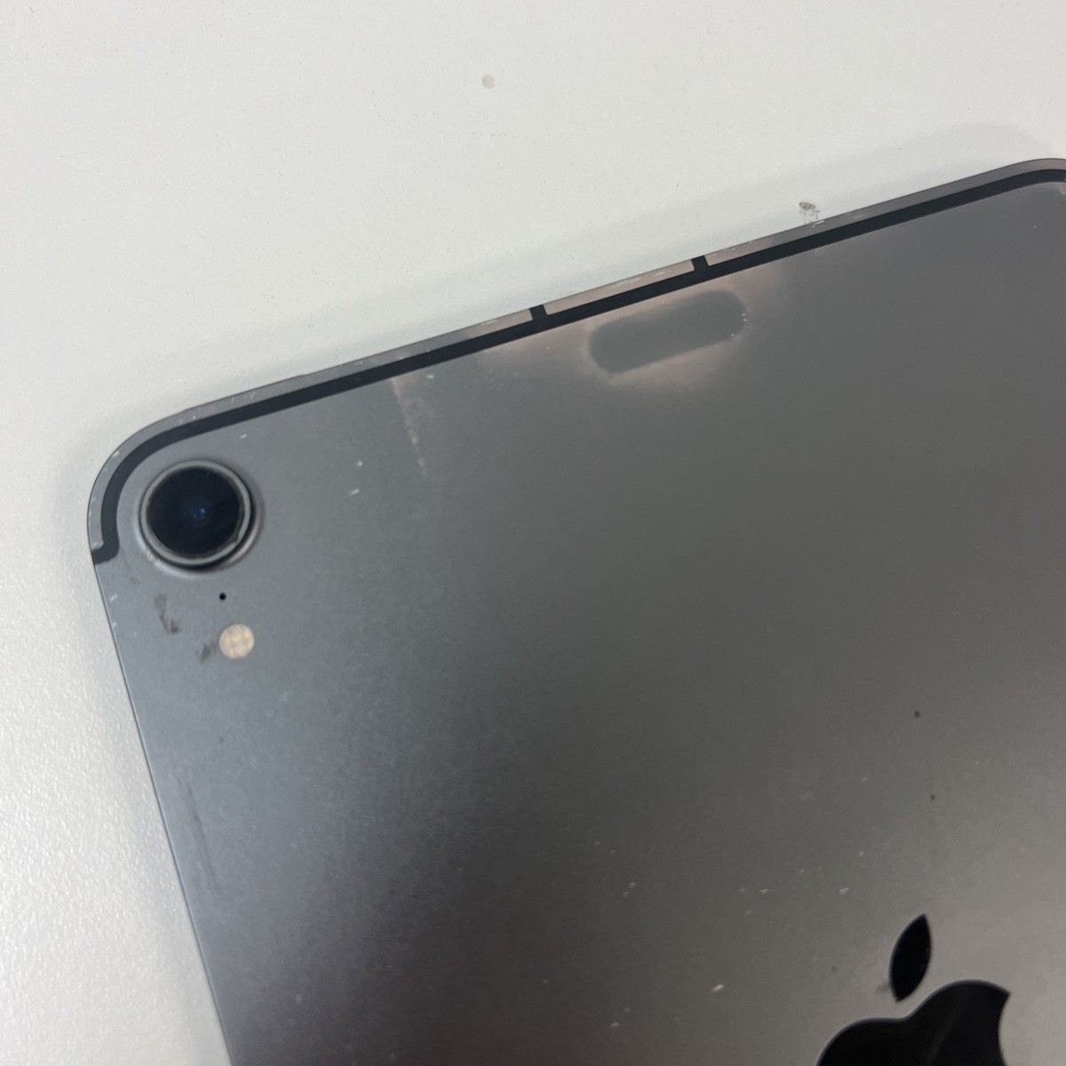 Cracked Screen Apple iPad mini (6th Generation) A2567 256GB Gray