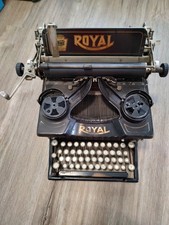 1915 Royal 10 Typewriter – Antique Vintage Model w/ Black Glass Sides thumbnail