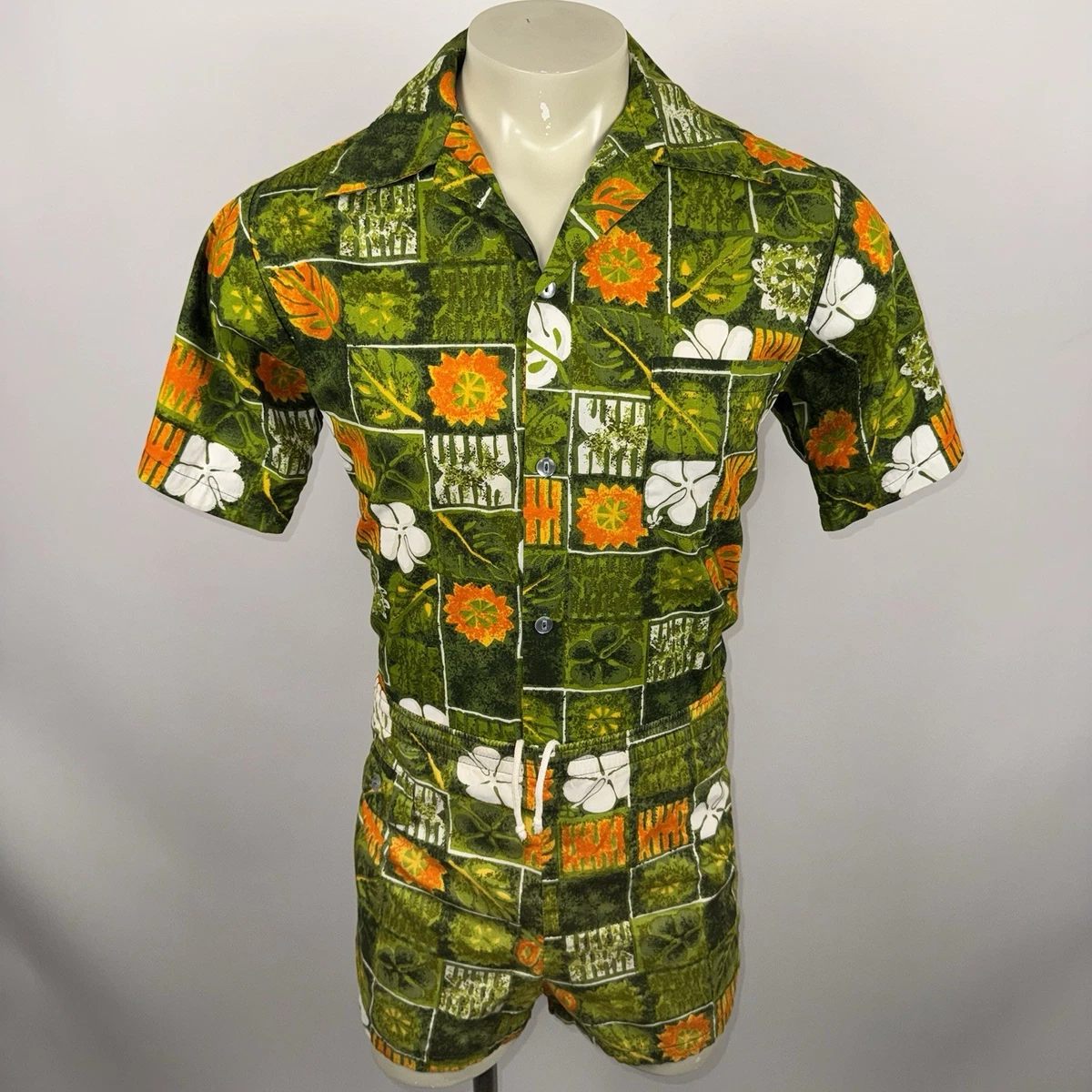 Short Sleeve Button-Front 1960s Vintage Casual Shirts for Men for