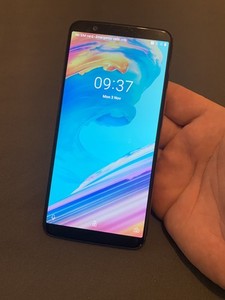 OnePlus 5T A5010 - 128GB - Rot (Ohne Simlock) (Dual SIM)