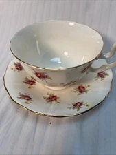 VINTAGE BONE CHINA ROSE ADDERLEY TEA CUP ENGLAND