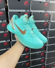 IQ5774-300 Jalen Brunson x Zoom Kobe 6 Protro 'Statue of Liberty