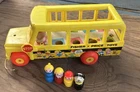 Vintage Fisher Price Yellow School Bus #192 with 4 Little People Figures 1965