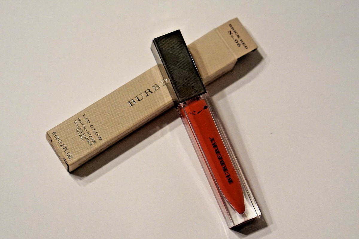 Burberry Lip Glow Natural Lip Gloss in Brick Red