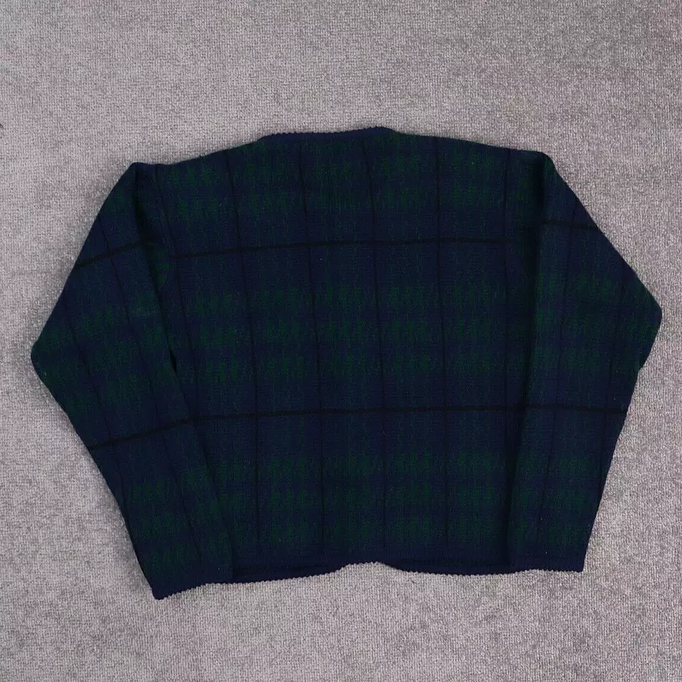 Vintage Women's Tally Ho Large Multicolor Plaid Long Sleeve Cardigan Sweater - Image 4 of 4