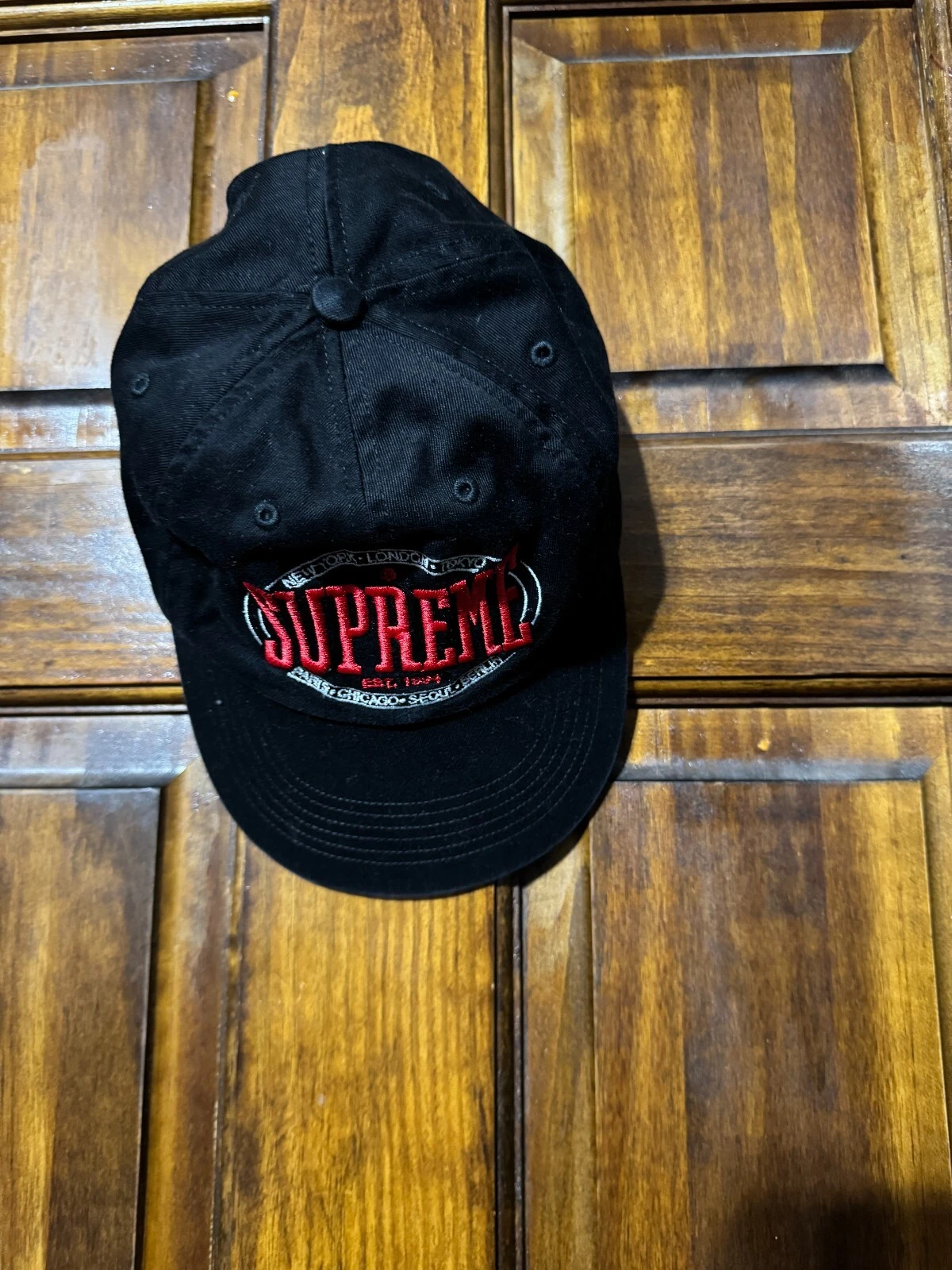 Casquette de camp Supreme World Famous noire