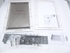 PetSafe Plastic Pet Door Large White Frame Up To 100lb