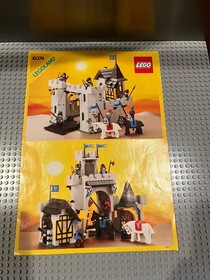 LEGO 6074 Black Falcons Fortress 100% COMPLETE w/ Box & Instructions All Plumes!