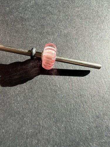 Trollbeads Small And Beautiful Pink Candy Cane - Picture 3 of 18