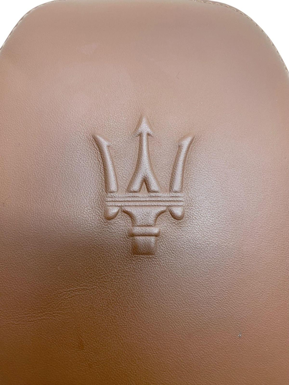 2017-2022 MASERATI LEVANTE FRONT RIGHT OR LEFT SEAT HEADREST W/ TRIDENT CREST
