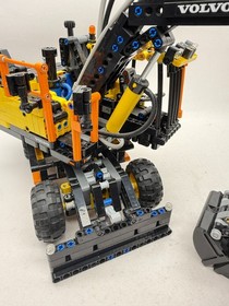 LEGO TECHNIC: Volvo EW160E (42053) with instructions