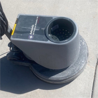 #ad Advance Aqua Pro Vac Wandor 20 Corded Floor Scrubber Disc Brush Pad $1975.00