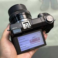 Sony NEX-6 16.1MP APS-C Digital Camera with 16-50mm Lens Black English