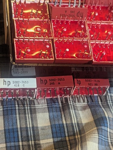 Box of 45 New Hewlett Packard various HP 5082 7613 to 7653 LED Numeric Display - Picture 5 of 8