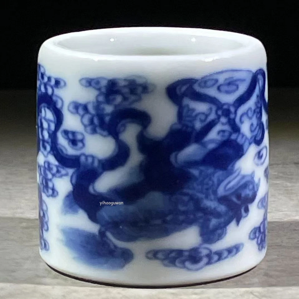 Anel de porcelana azul e branca artesanal chinês high-end - Imagem 4 de 4