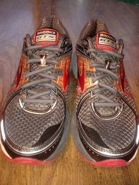 brooks gts 17 womens size 10