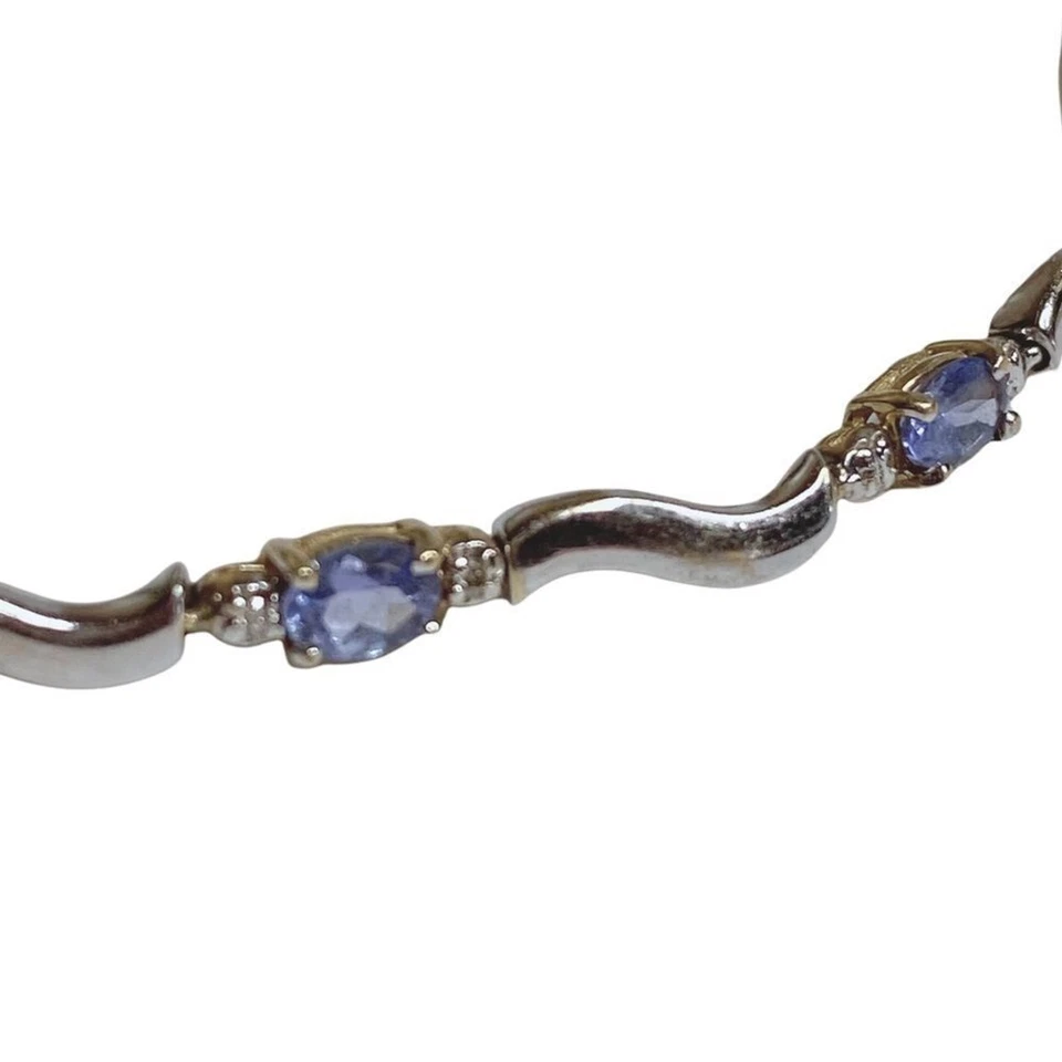 Brazalete de eslabones ondulados de tanzanita forma ovalada de oro amarillo y blanco de dos tonos 14KT Foto 3 de 4