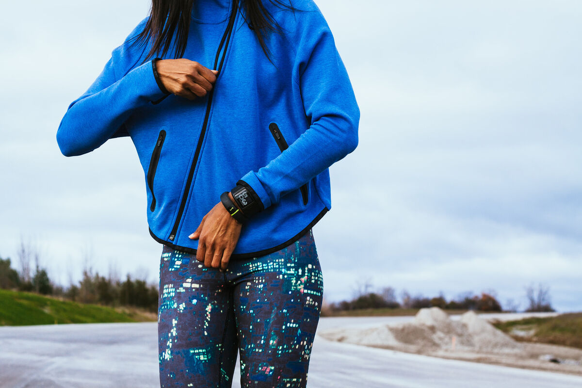 NIKE Tech Fleece Butterfly パーカー Nike Tech Butterfly Women's Hoodie Size LARGE (617358-456