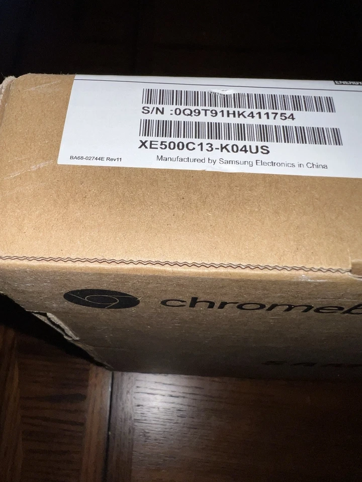 Samsung Chromebook 3 4GB Ram 16GB SSD 11.6-Inch Laptop - Black - XE500C13-K02US - Image 4 of 4