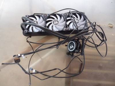 Thermaltake Water 3.0 360 ARGB Sync Edition CL-W234-PL12SW Water Cooler LGA 1200