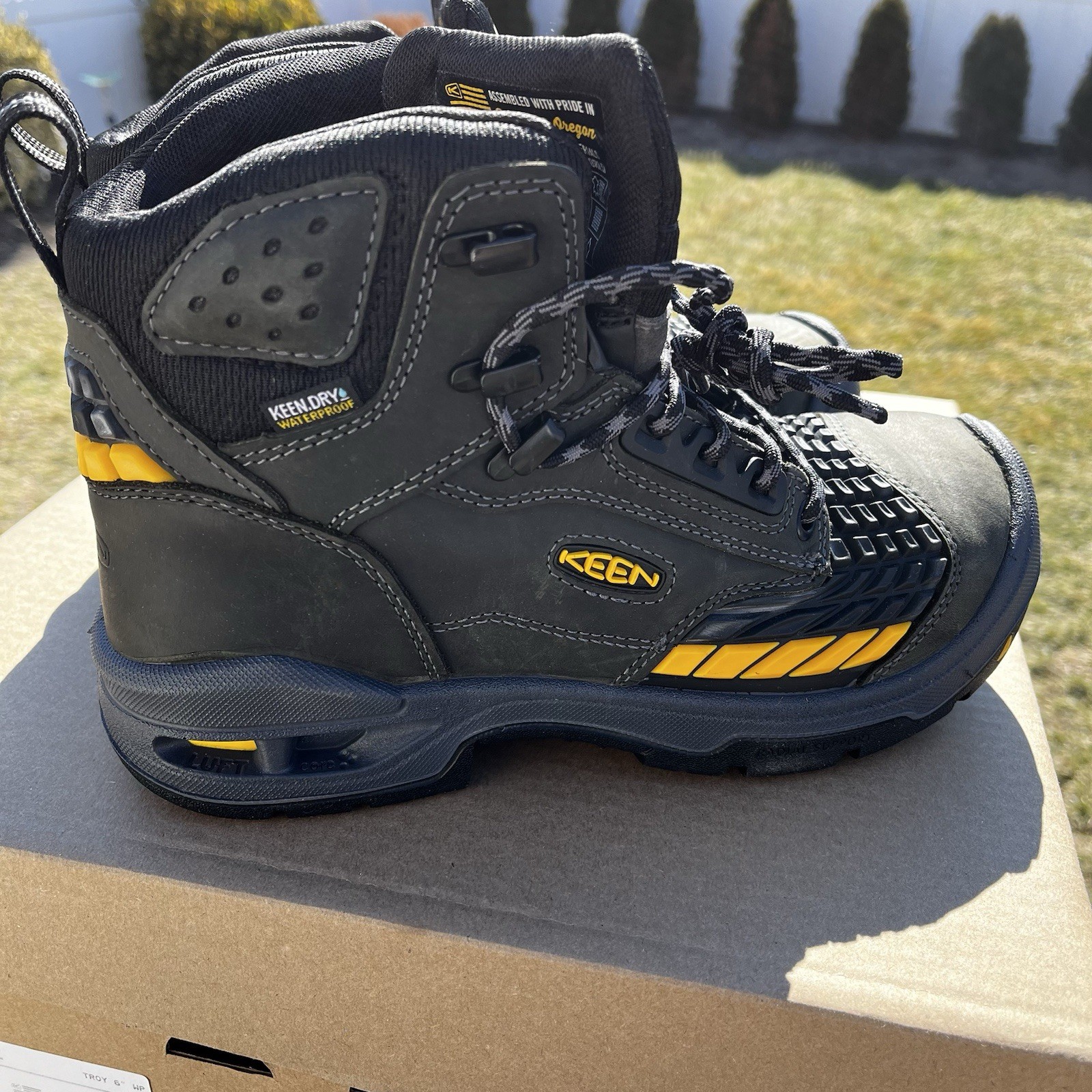 Keen Utility Men's Troy 7.5 Carbon Fiber Toe FR Work Boots image 7