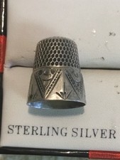 Antique/Vintage Sterling Silver Angles And Flowers (no monogram) Thimble Size 6