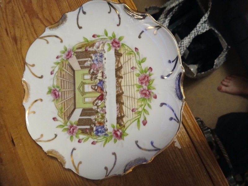 8" Last Supper Plate/Wall Hanging Plaque - Made in Japan With 18k Gold Trim