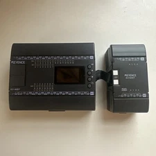 Keyence KV-40DT Programmable Controller With KV-E4XT Expansion