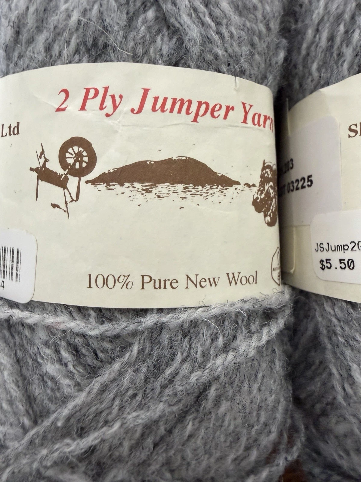 Jamieson & Smith Shetland Wool Yarn 2 Ply Jumper 4 Grey 2 Ivory 2 No Label - product detail image 2
