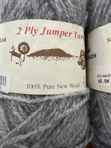 Jamieson & Smith Shetland Wool Yarn 2 Ply Jumper 4 Grey 2 Ivory 2 No Label image 2