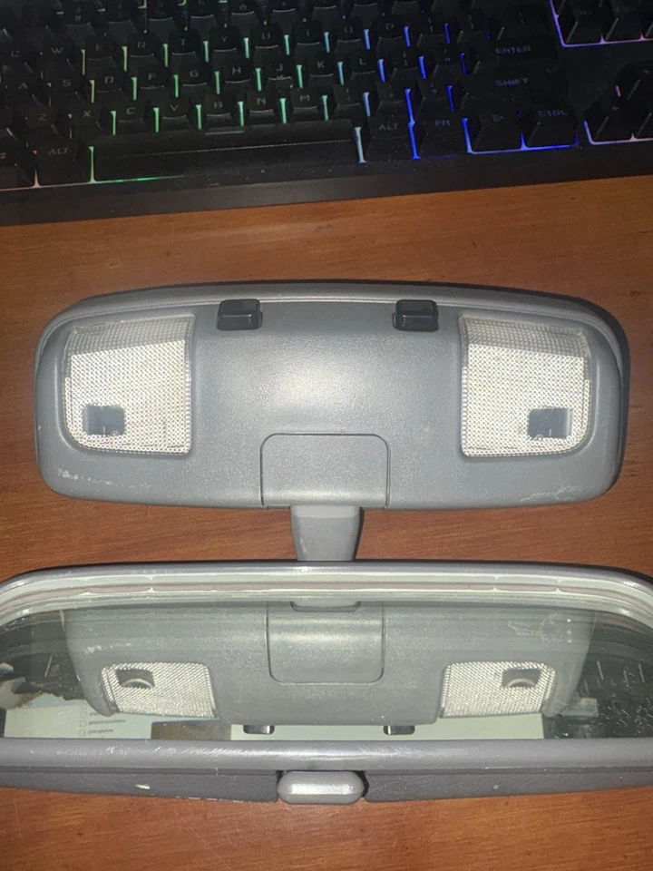 1990 - 1998 年丰田后视镜地图灯 4Runner 拾音器 T100 原始设备制造商灰色灰色 — 第 2/4 张图片