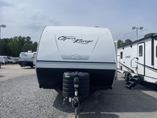 2025 Highland Ridge Range Lite TT 241BH