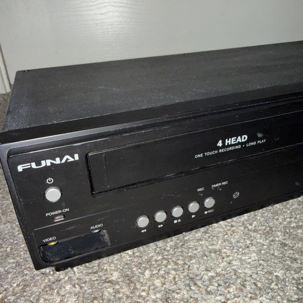 Funai DV220FX4 DVD Player VCR Combo VHS Recorder with Remote