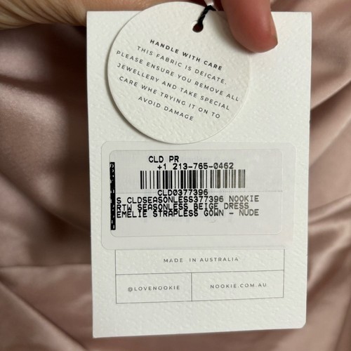 Neu mit Etikett Emelie Nude Champagner Satin trägerloses Kleid am nächsten Arbeitstag Maxikleid Größe Small - Bild 6 von 10