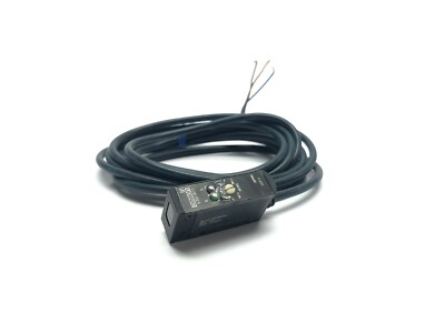 Omron E3S-R11 Photoelectric Sensor