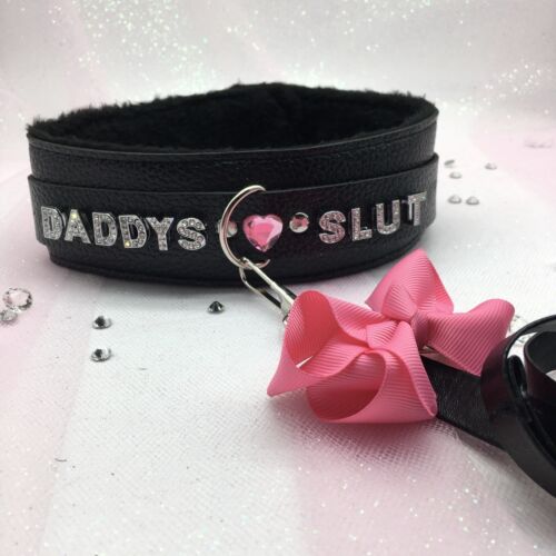 Collar de niña PetPlay personalizado Black Daddy's Slut con correa BDSM DDLG PetPlay - Imagen 1 de 1
