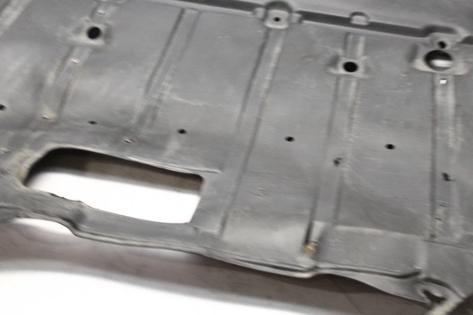 INFINITI G35 2003-2007 TRACCIÓN TRASERA MOTOR INFERIOR DELANTERO PROTECTOR CONTRA SALPICADURAS CUBIERTA P9217 Foto 4 de 4