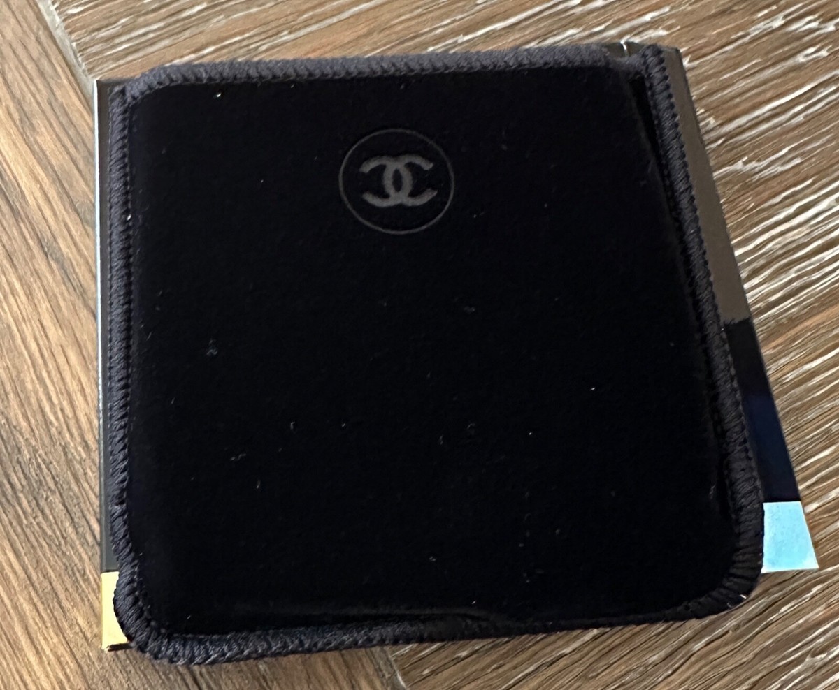 NIB CHANEL Limited-Edition MIROIR DOUBLE FACETTES Mirror Duo