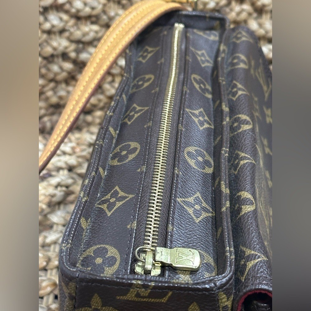 Louis Vuitton Viva Cite MM image 8