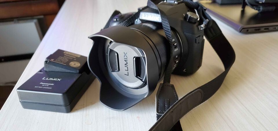 Panasonic LUMIX FZ1000 4K Point and Shoot Camera, 16X F2.8-4.0